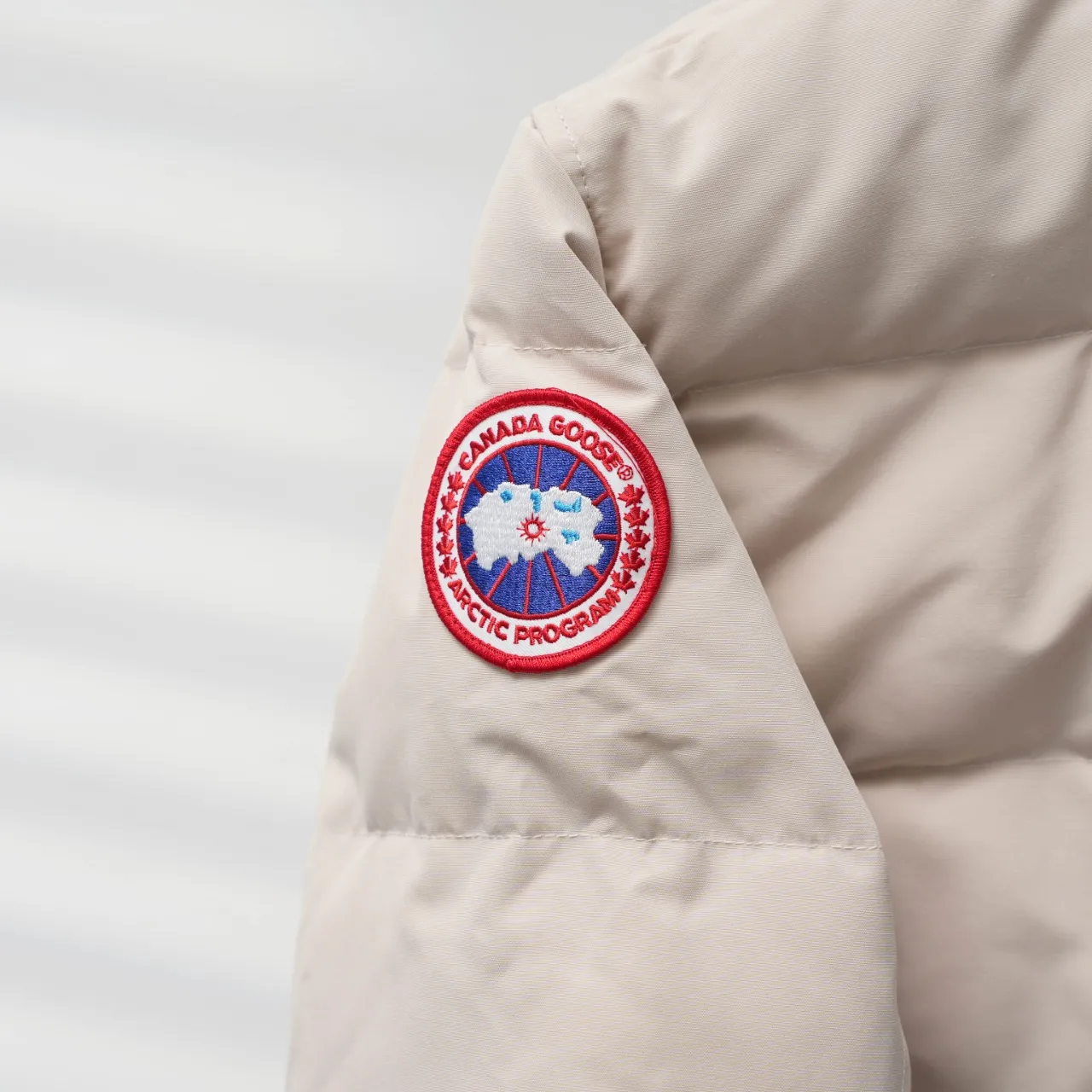 P740 CANADA GOOSE丨Canada Goose 25 stand-collar down jackets Color: Off-white Size: XS-XXL